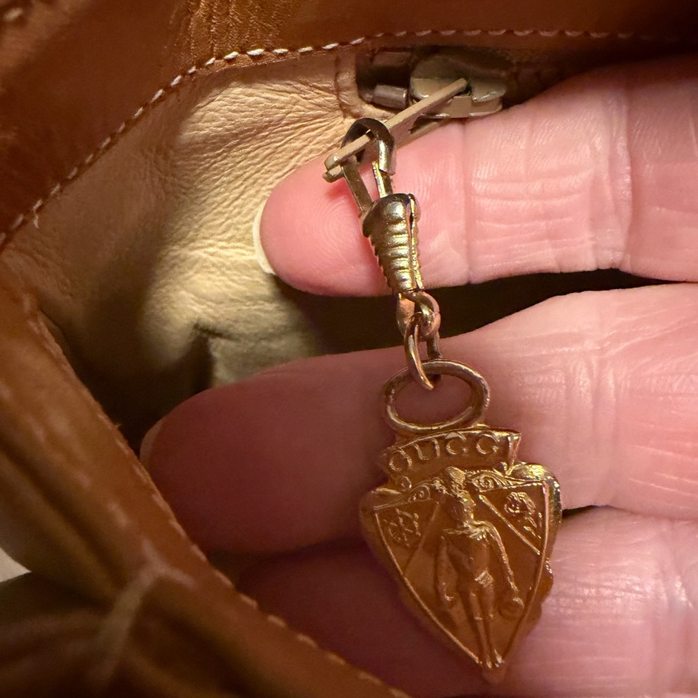 Vintage Gucci Bag - Picture 12 of 16